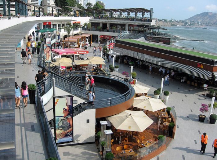 centro comercial larcomar vista oceano